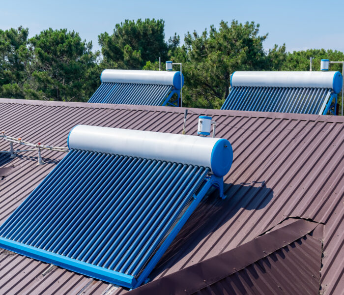solar glass tube hot water panel array mounted roof technology
